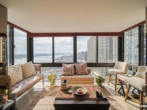 2nd image of 200 Old Palisade Rd APT 16E