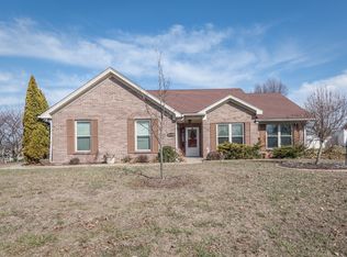 2448 Savannah Dr, Jeffersonville, IN 47130
