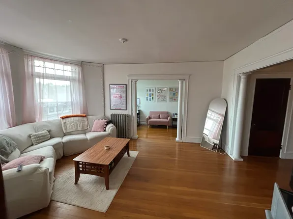 1681 Beacon St, Brookline, MA