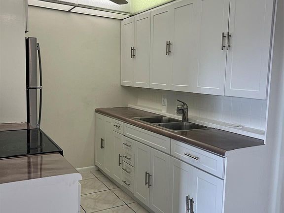 3rd image of 3027 Newport H #3027