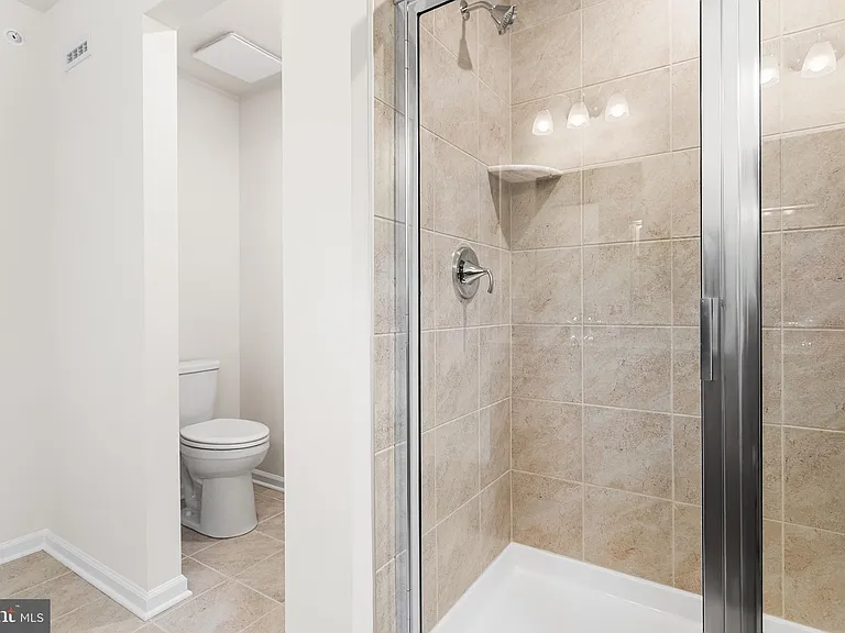 112 S Buck Tavern Way — Photo 16