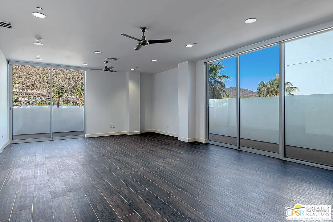 2 bed, 1136 sqft, $3,397 — Photo 2