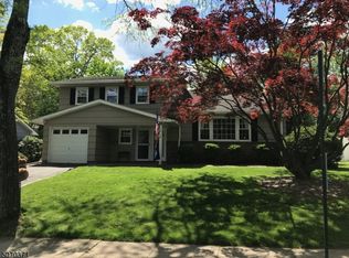 18 Parrott Mill Rd, Chatham, NJ 07928