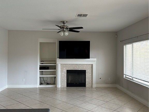 4th image of 9217 Valador Ave