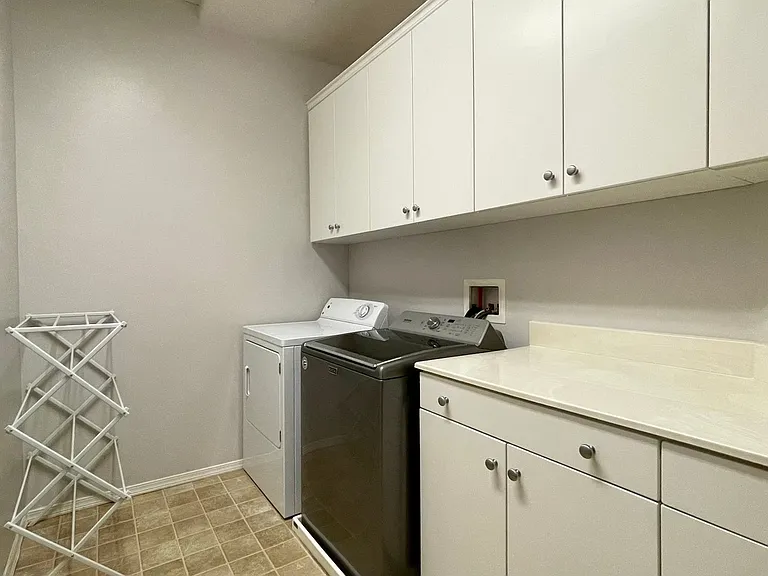 3591 Sacramento Dr #19 — Photo 17