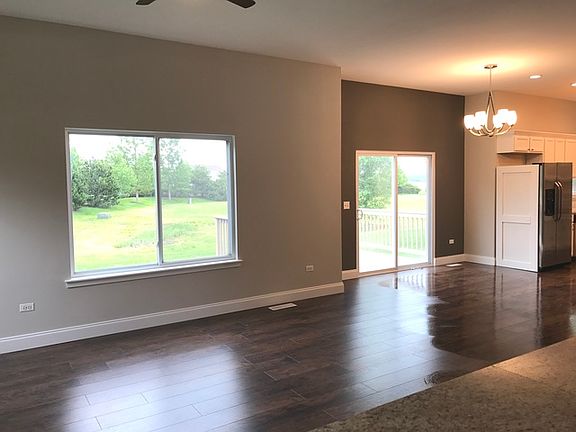 5th image of 2600 Pecos Cir