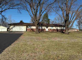 5910 SW 58th St, Topeka, KS 66610