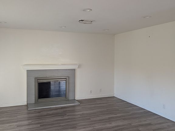 3rd image of 2451 Hebron Ave