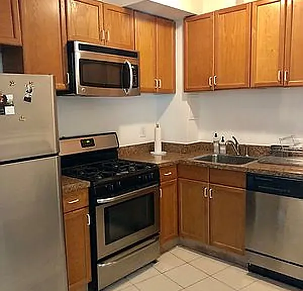 122 Greene St #3 — Photo 3