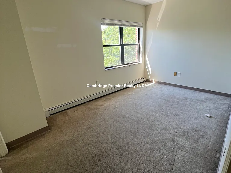 375 Highland Ave #3 — Photo 13