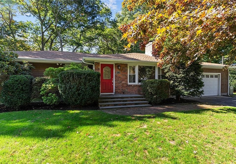 1st image of 39 Lincoln Dr