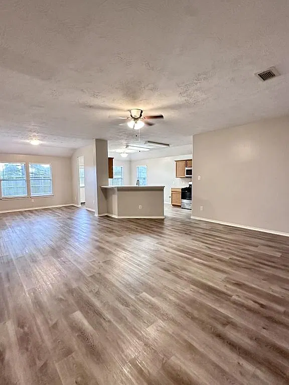 11414 Harbor Lake Ct — Photo 4