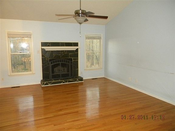 2nd image of 245 W Longleaf Drive