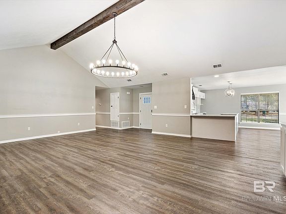 5th image of 57 Woodland Ave