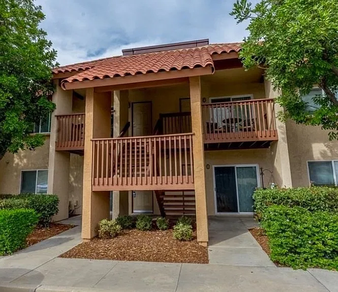 1 bed, 732 sqft, $1,700 — Photo 2