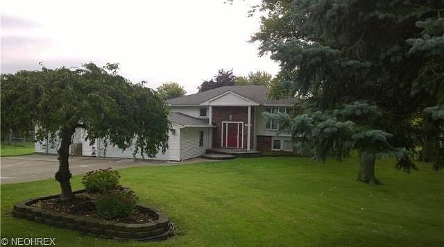 1st image of 529 W Main St