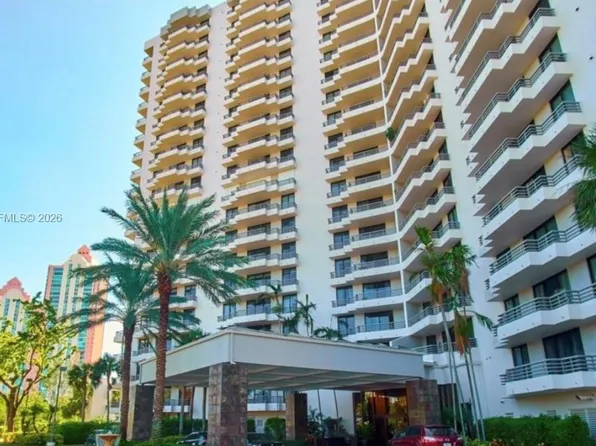 3300 NE 191st St APT 606, Aventura, FL 33180