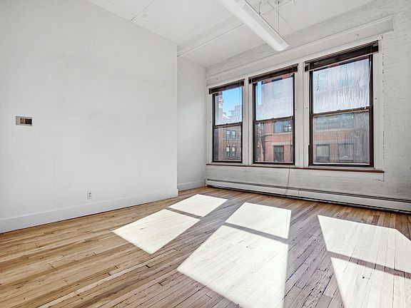 4th image of 118 South St