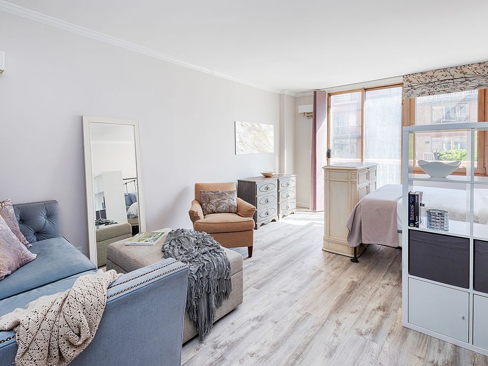 1st image of 393 W 49th St APT 3PP
