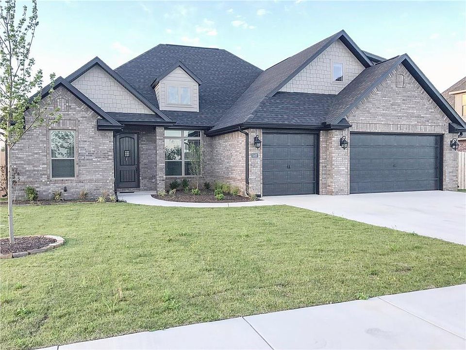 1st image of 5507 W Lakewood Dr