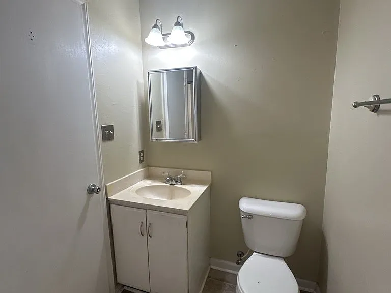 2910 Norbrick St — Photo 12