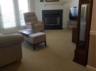 7131 W Friendly Ave APT D, Greensboro, NC 27410