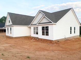 1984 Friendship Church Rd, Gray Court, SC 29645