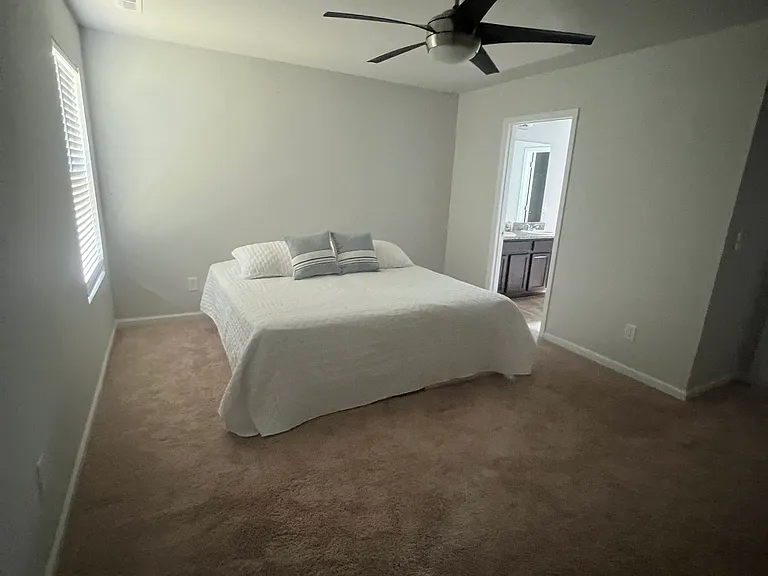 1916 Simonton Dr — Photo 1