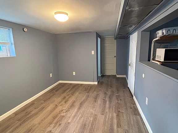 2nd image of 15 Ridgehurst Rd Floor Basement