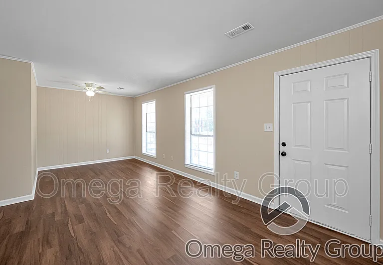1505 7th Ave S #18 — Photo 2