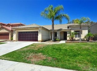 18480 Hillview Ln, Lake Elsinore, CA 92530