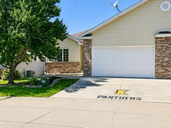 1822 McKay Dr, Knoxville, IA 50138