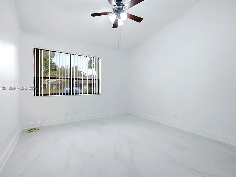 7924 NW 10th St — Photo 25