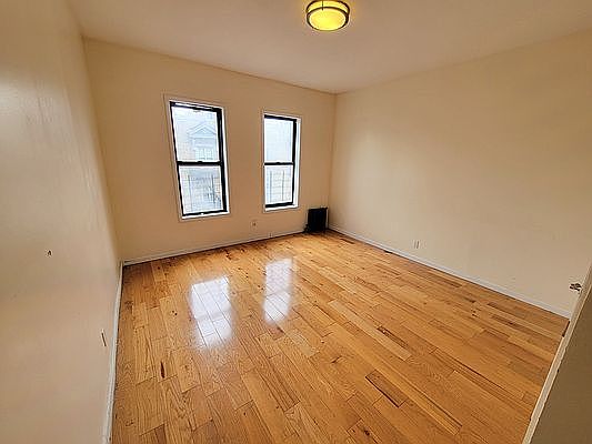4th image of 647 W 169th St #3D