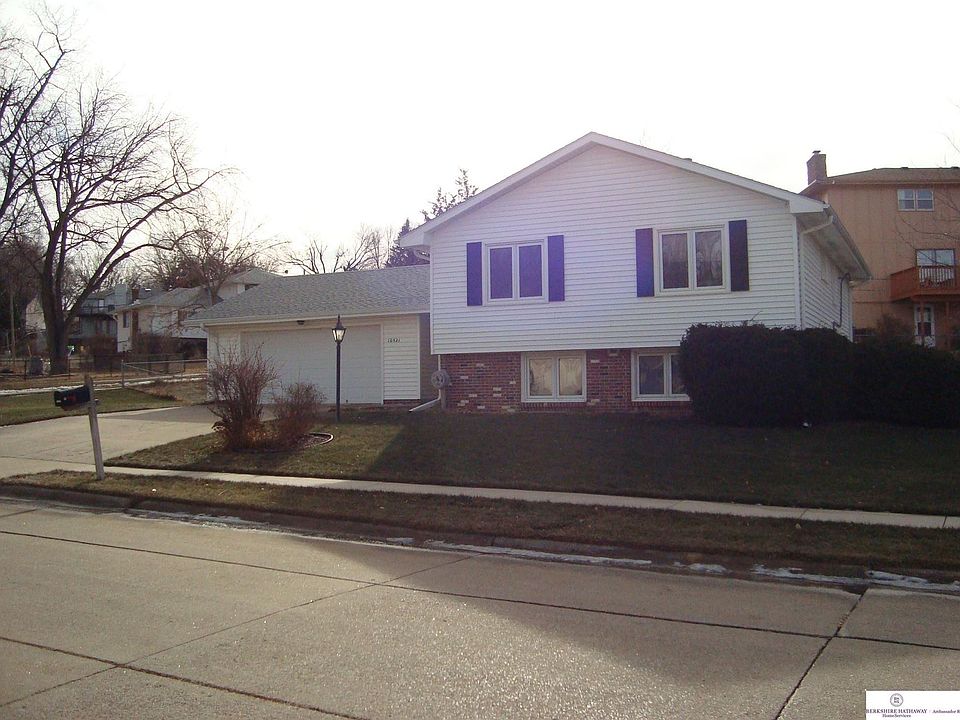 1st image of 10521 Grand Ave