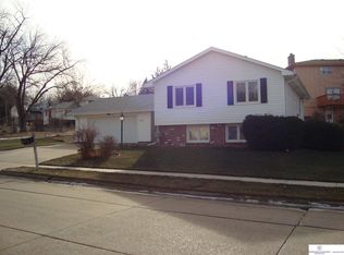 10521 Grand Ave, Omaha, NE 68134