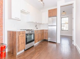 802 Saint Johns Pl #R3, Brooklyn, NY 11216