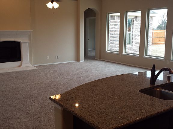 2nd image of 1444 Caruth Ln