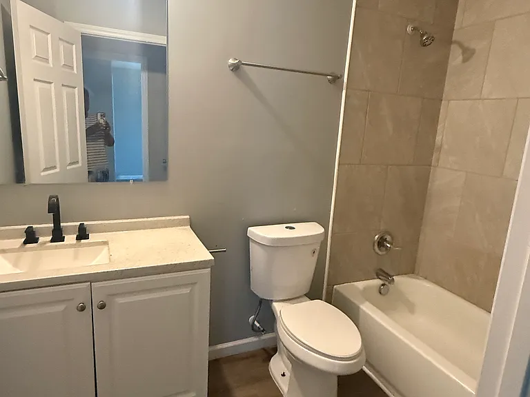 403 Brooke Ave — Photo 6