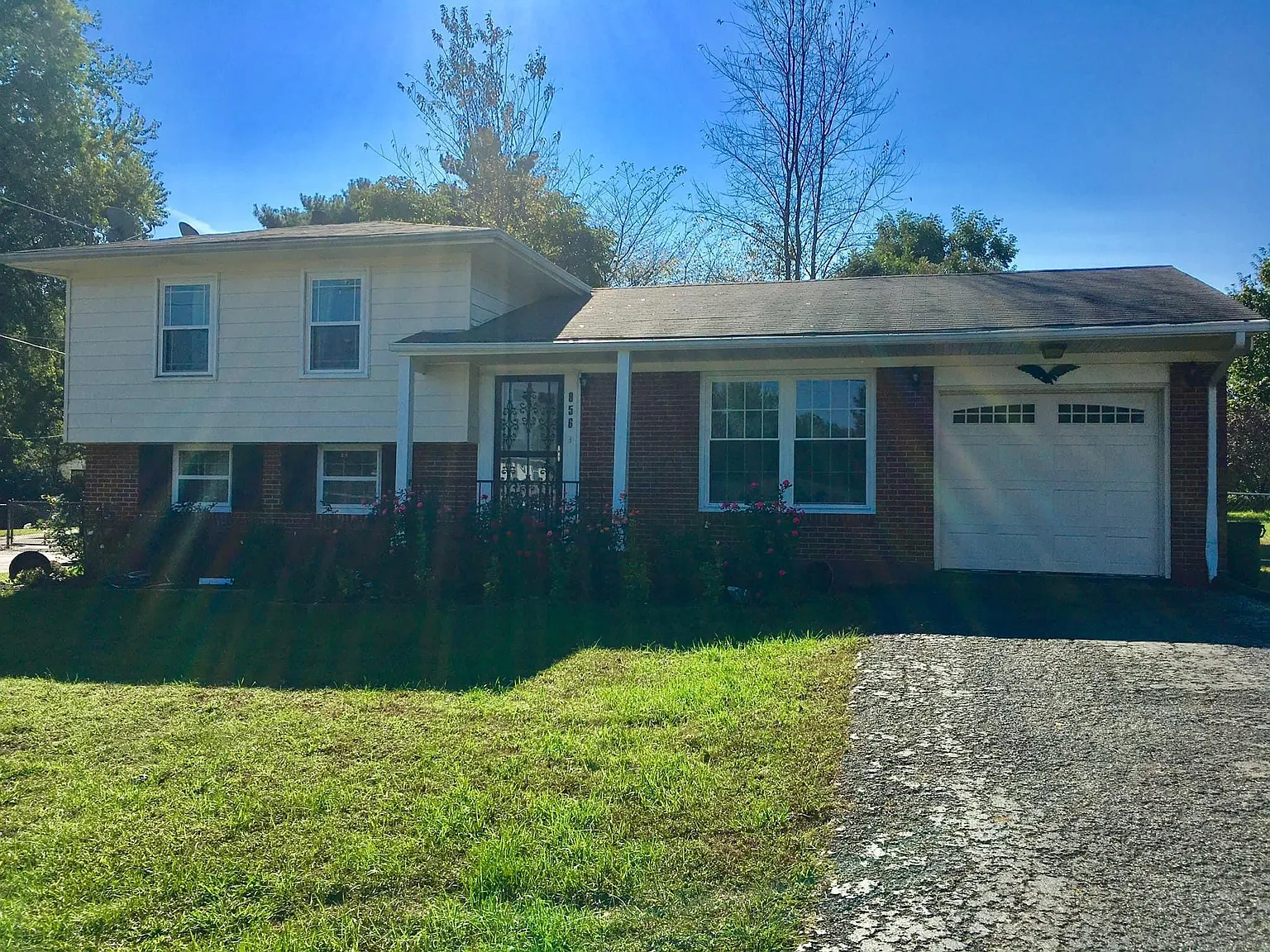 856 W Crocus Dr photo 1