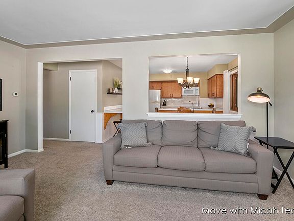 5th image of 3406 30th St SW