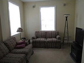 4th image of 29 Sherling Ave