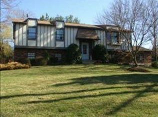 1 Widgeon Pl, West Nyack, NY 10994