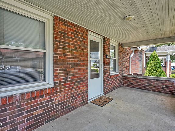 4th image of 1825 8th St