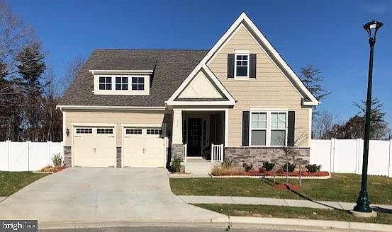 Welcome to 533 Foxglove Way!