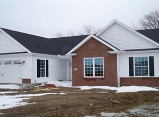 4 Amy Ave, Wapakoneta, OH 45895