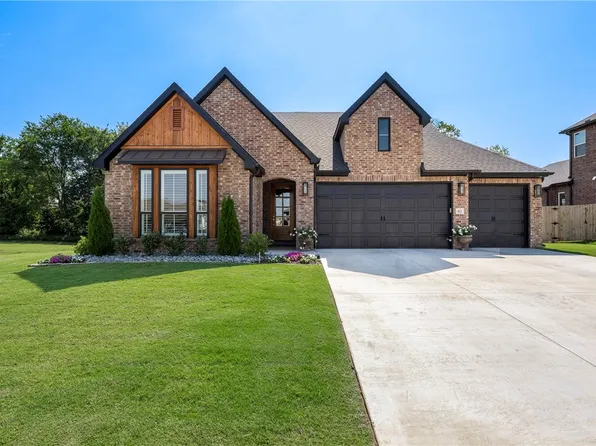 812 Post Way, Cave Springs, AR 72718