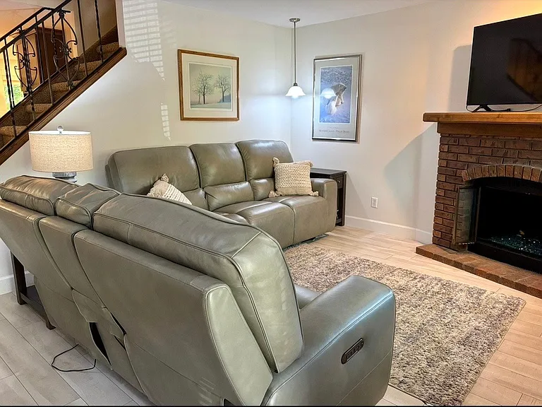 1120 Canyon Rd #8 — Photo 4