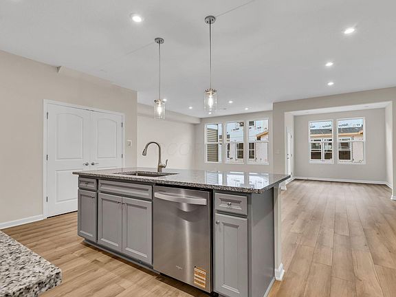4th image of 3377 Abberley Dr Lot 902