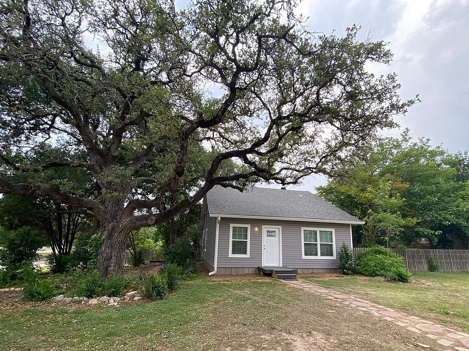 1st image of 419 E Avenue M